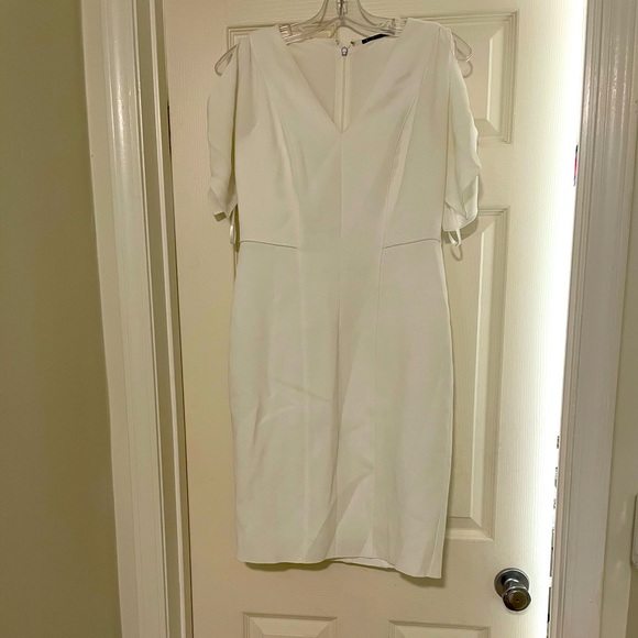 Elie Tahari V-neck open sleeve dress - Picture 2 of 16